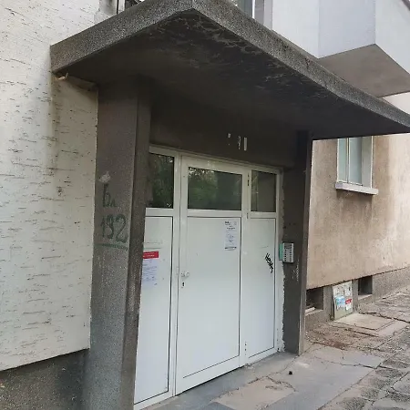 Apartament Druzhba Airport